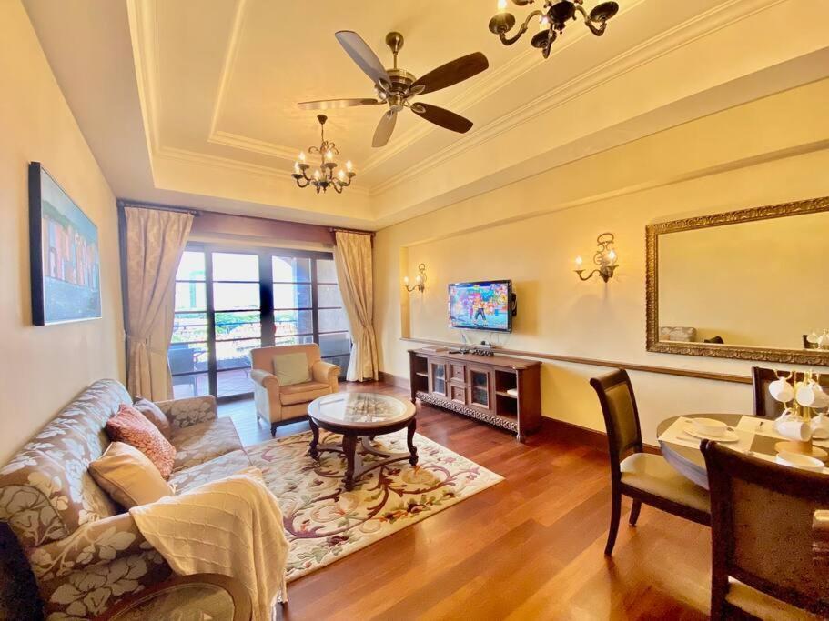 Casaderio Residences Deluxriversuite Walk5minstojonkerst By Heystay Management
