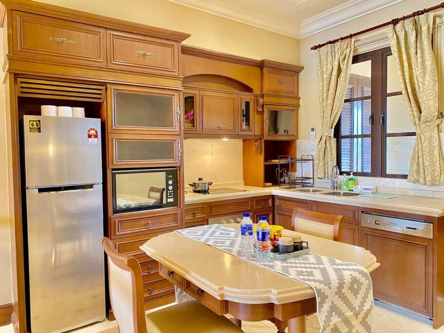 Casaderio Residences Deluxriversuite Walk5minstojonkerst By Heystay Management