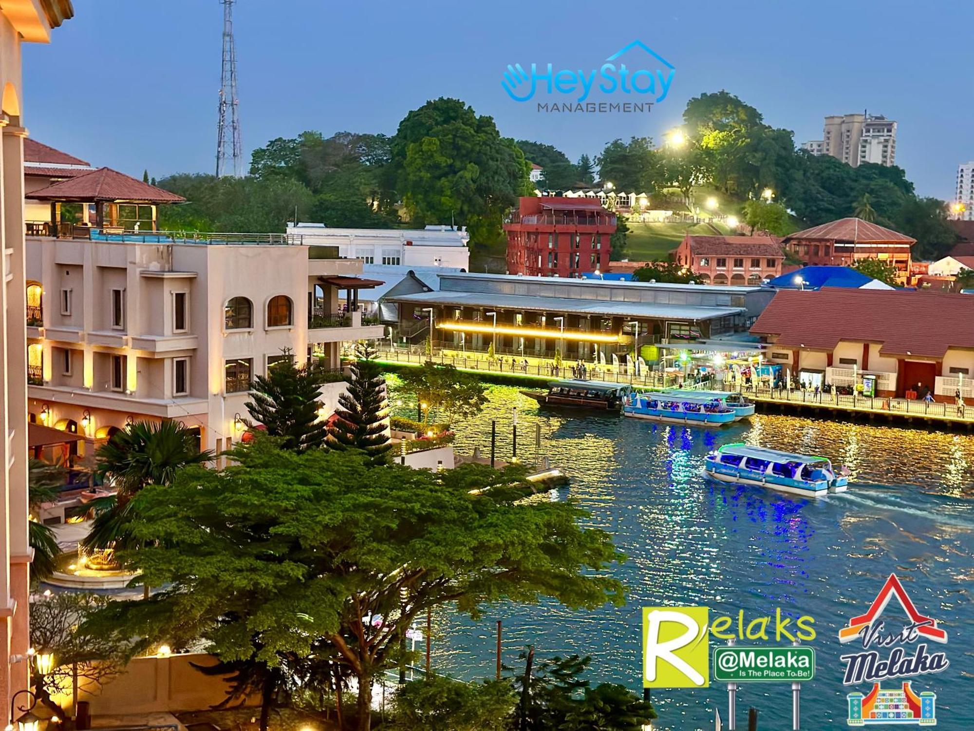Casaderio Residences Deluxriversuite Walk5minstojonkerst By Heystay Management Apartment *