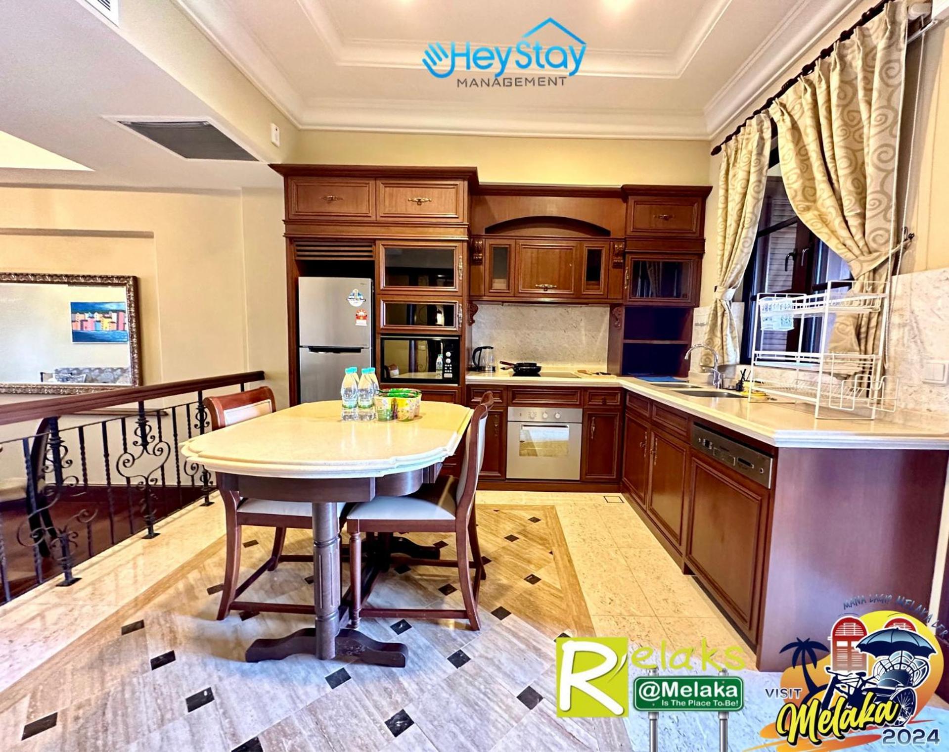 Apartment Casaderio Residences Deluxriversuite Walk5minstojonkerst By Heystay Management
