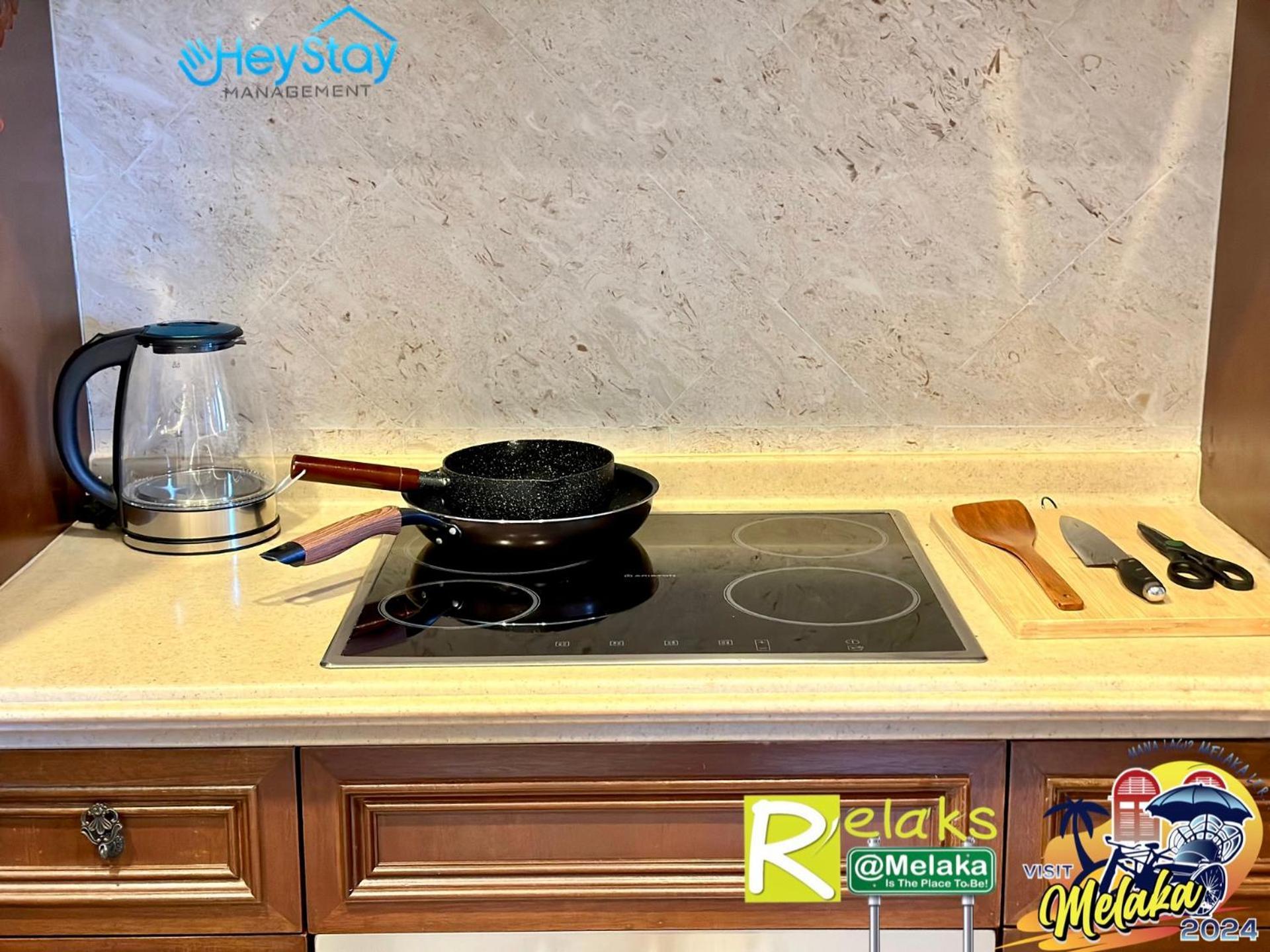 Casaderio Residences Deluxriversuite Walk5minstojonkerst By Heystay Management Apartment Malacca