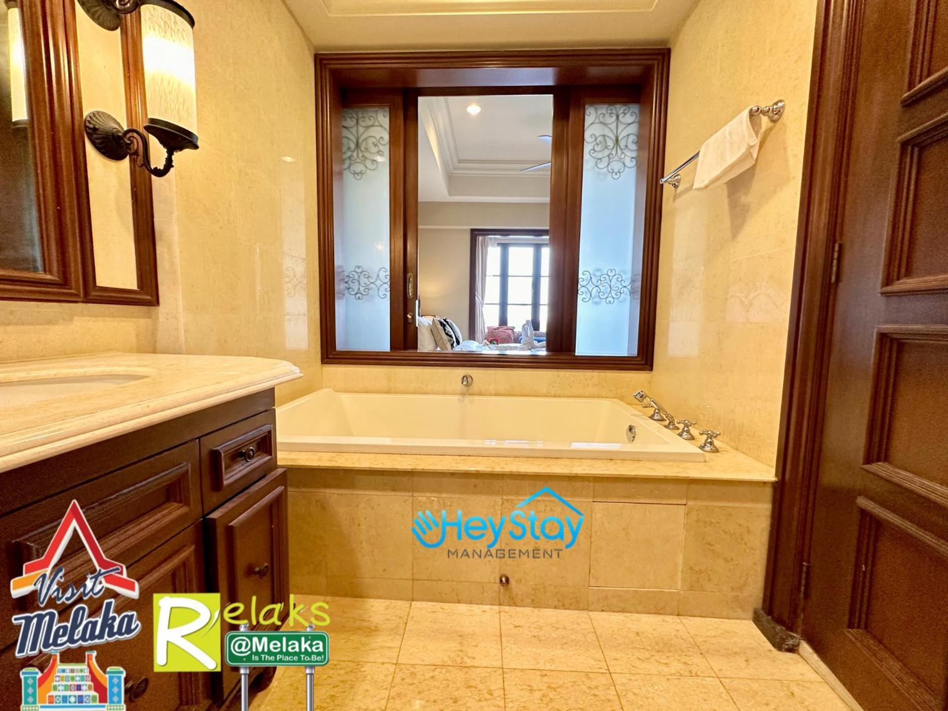 Apartment Casaderio Residences Deluxriversuite Walk5minstojonkerst By Heystay Management Malacca