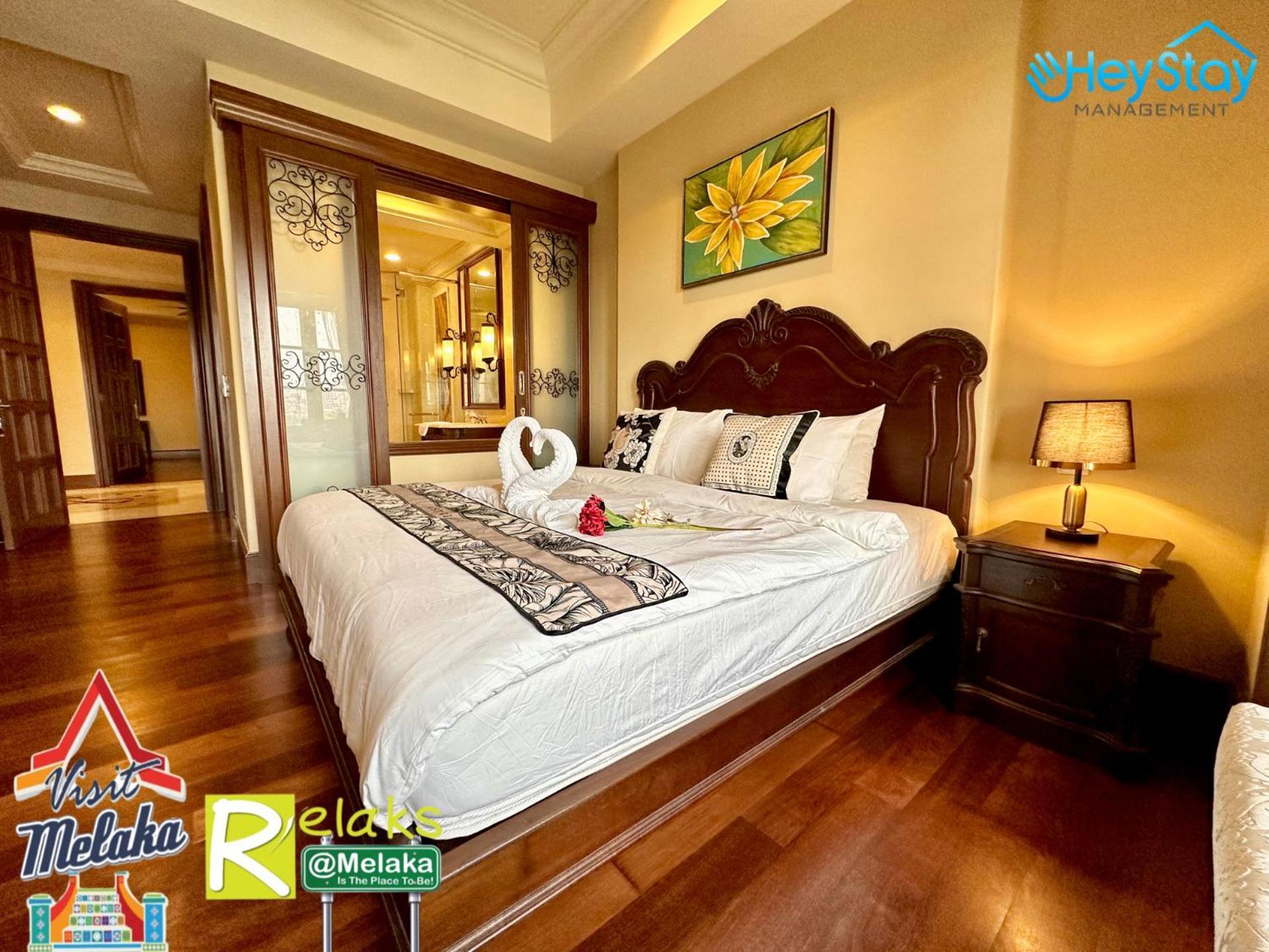 Casaderio Residences Deluxriversuite Walk5minstojonkerst By Heystay Management Apartment *